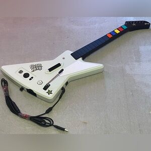 Guitar Hero Xplorer Guitar Xbox 360 Red Octane White Wired W/ Breakaway